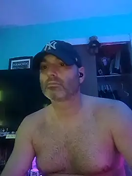 Snapshot of Novabear6996 chatting on 04.26.26 Novabear6996 online show from 04.26.26