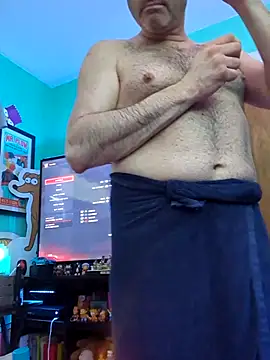 Snapshot of Novabear6996 chatting on 06.05.26 Novabear6996 online show from 06.05.26