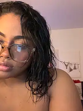 Dahiana Giil online show from 09.24.25
