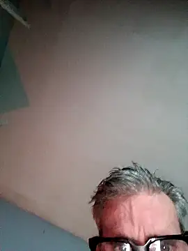 Snapshot of Billgreen69 chatting on 11.18.25 Billgreen69 online show from 11.18.25