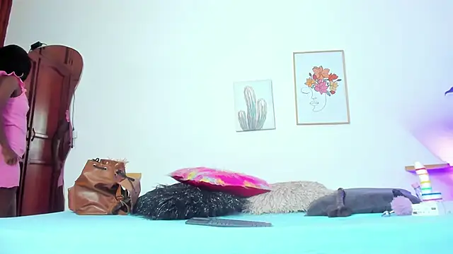 Snapshot of naomy_68 chatting on 03.05.25 naomy 68 online show from 03.05.25