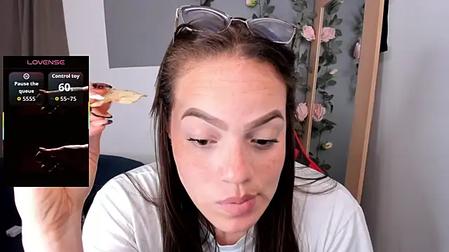 Snapshot of Baby_Asshley chatting on 06.27.26 Baby Asshley online show from 06.27.26