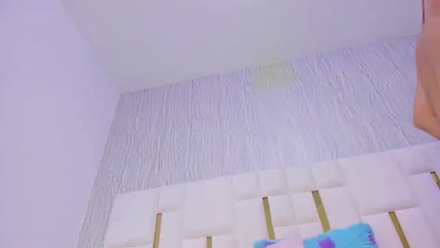 hillary uckerman  online show from 11.30.25