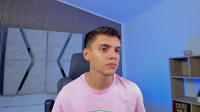 JacobRoberts1 online show from 10.10.25