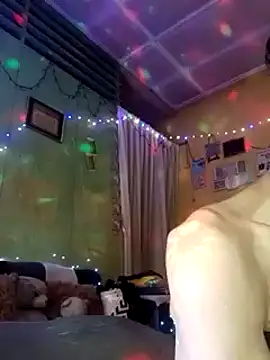 Tolayerfly69 online show from 03.10.25