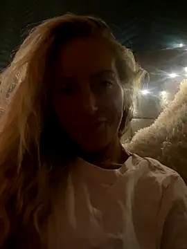 Fiery Blonde LexiX online show from 10.22.25