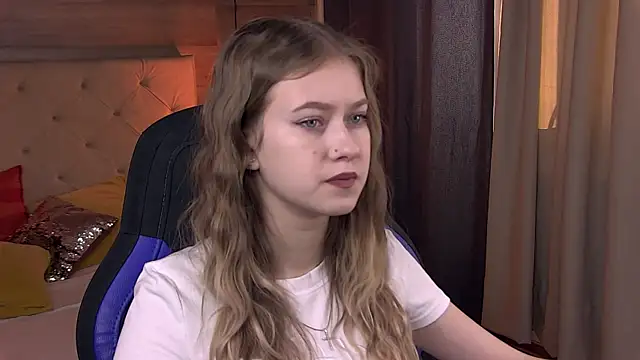 EveMundie online show from 02.21.25