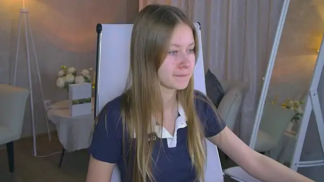 EveMundie online show from 02.11.26