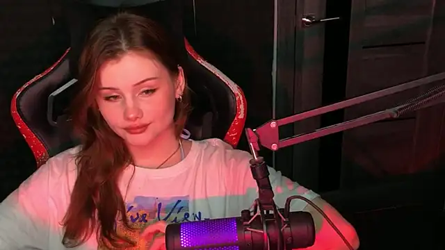 baby Milaaaaaaa online show from 03.05.25