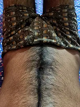 Snapshot of cocktony chatting on 10.24.25 cocktony online show from 10.24.25