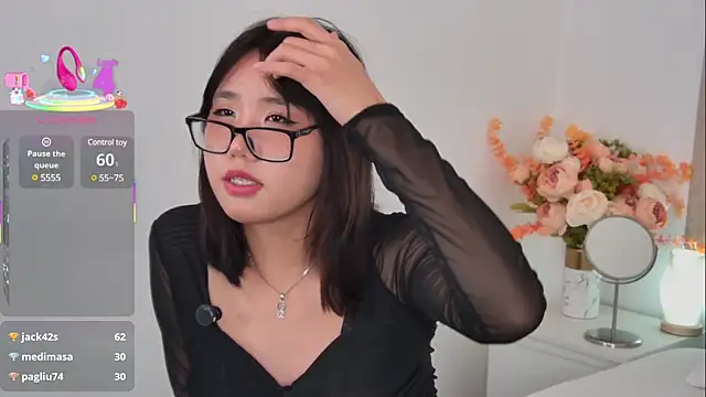 HitomiAoki online show from 03.10.25