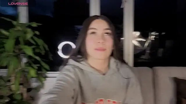 Snapshot of Ivanna_West chatting on 09.25.25 Ivanna West online show from 09.25.25