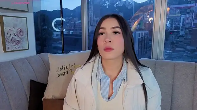 Snapshot of Ivanna_West chatting on 02.05.26 Ivanna West online show from 02.05.26