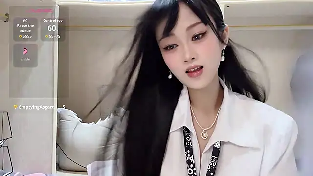 Snapshot of yueyue2003 chatting on 06.11.26 yueyue2003 online show from 06.11.26