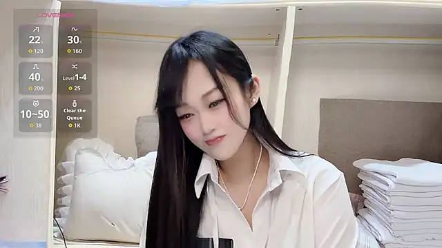 Snapshot of yueyue2003 chatting on 07.26.26 yueyue2003 online show from 07.26.26