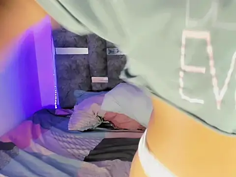 cherry crushx online show from 03.03.26