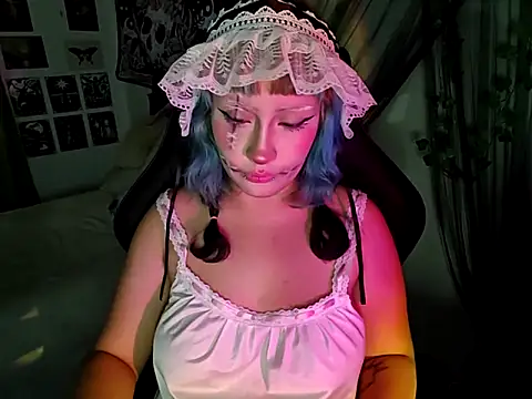 blue katt online show from 10.18.25