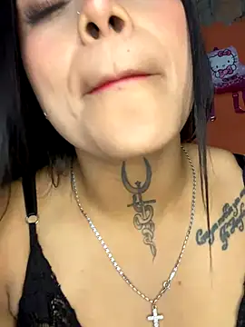 Snapshot of Emily_sharlot chatting on 10.09.25 Emily sharlot online show from 10.09.25