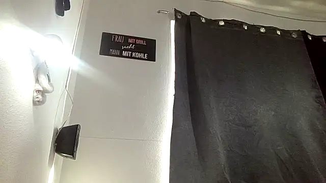 Snapshot of Miss_candymandy chatting on 02.18.25 Miss candymandy online show from 02.18.25