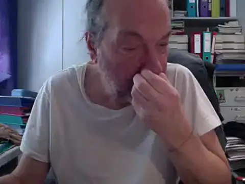 HMStraps01 online show from 03.18.25