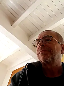 Xavspank2 online show from 10.09.25