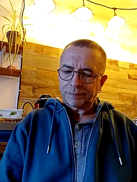 Xavspank2 online show from 11.13.25