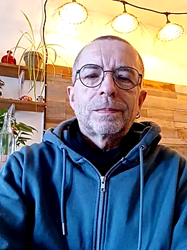 Xavspank2 online show from 02.18.26