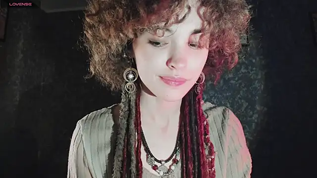 Snapshot of Dizer_clopy chatting on 10.10.25 Dizer clopy online show from 10.10.25