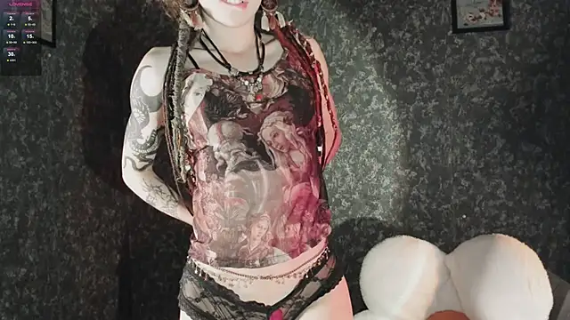 Snapshot of Dizer_clopy chatting on 10.15.25 Dizer clopy online show from 10.15.25