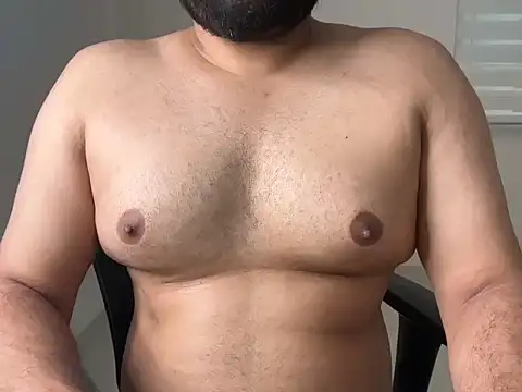 Snapshot of indian_thonger chatting on 11.28.25 indian thonger online show from 11.28.25