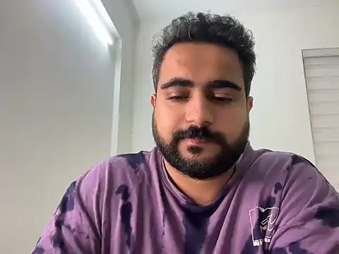 Snapshot of indian_thonger chatting on 12.20.25 indian thonger online show from 12.20.25