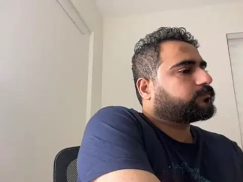 Snapshot of indian_thonger chatting on 12.22.25 indian thonger online show from 12.22.25