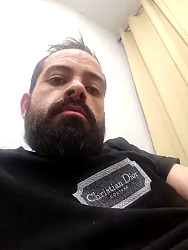 guccititi online show from 11.11.25