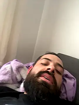 guccititi online show from 11.12.25