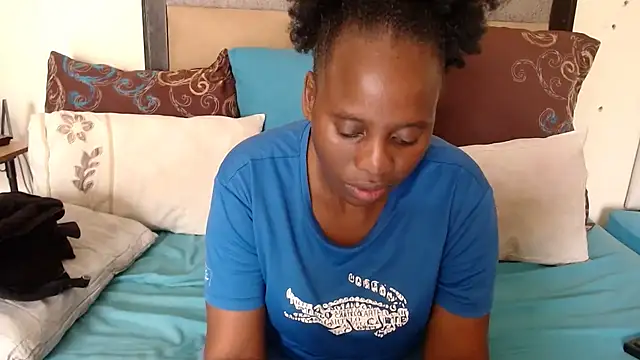 Snapshot of DIVAASS1 chatting on 03.19.25 DIVAASS1 online show from 03.19.25