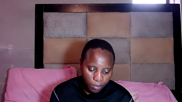 Snapshot of DIVAASS1 chatting on 05.05.26 DIVAASS1 online show from 05.05.26