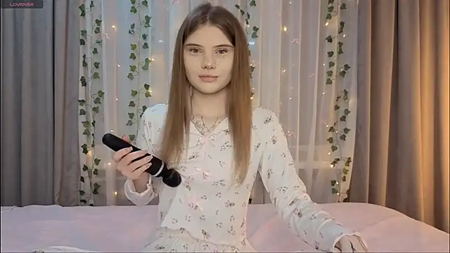 CarolinePepper online show from 02.19.26