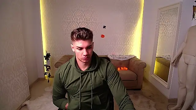 MaxKaiden online show from 10.19.25