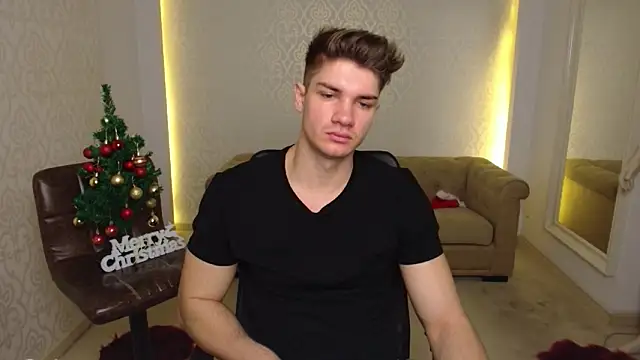 MaxKaiden online show from 12.23.25