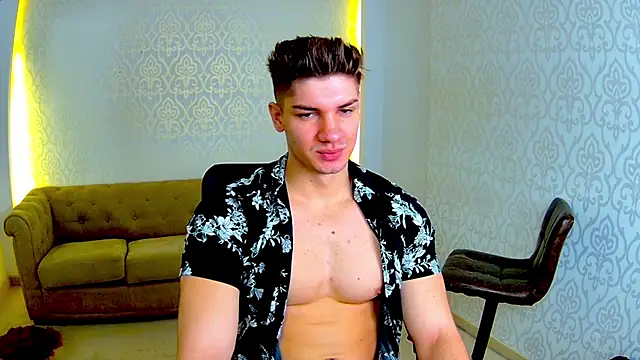 MaxKaiden online show from 02.20.26