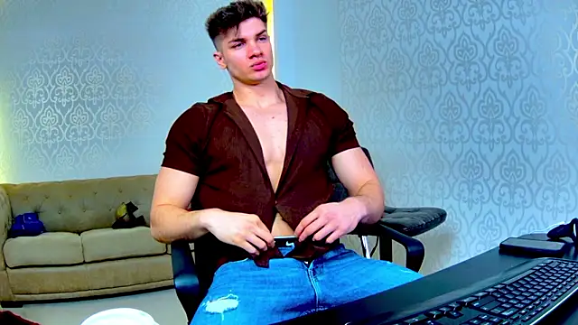 MaxKaiden online show from 03.02.26