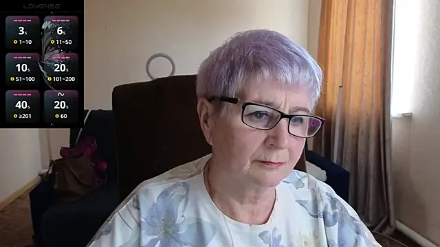 Snapshot of Sandra_Snowflake chatting on 04.16.26 Sandra Snowflake online show from 04.16.26