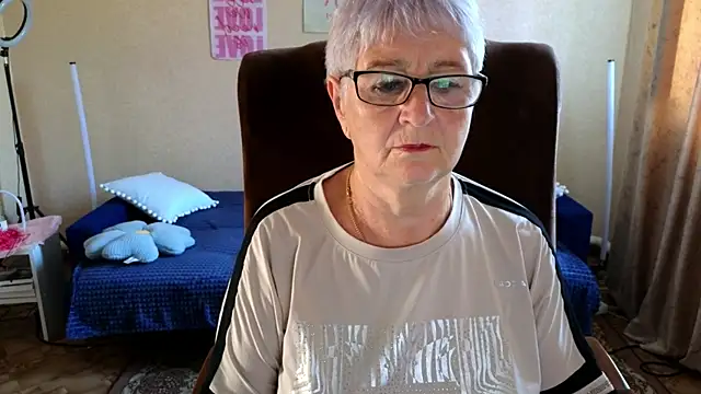 Snapshot of Sandra_Snowflake chatting on 07.07.26 Sandra Snowflake online show from 07.07.26