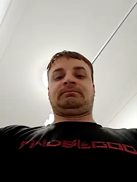 Snapshot of Eusuntnoulgigolo chatting on 02.21.26 Eusuntnoulgigolo online show from 02.21.26