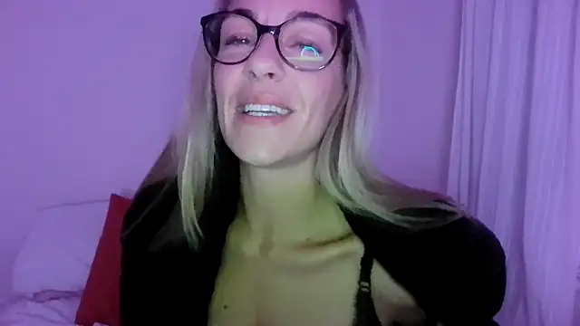 Edenfox- online show from 10.25.25