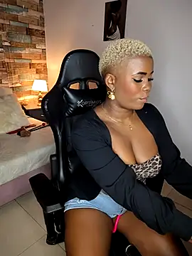 DashaSousaa online show from 04.15.26