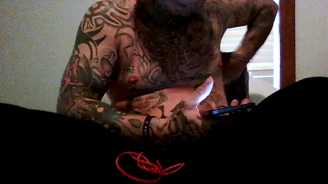 Snapshot of mickeyg420 chatting on 03.22.25 mickeyg420 online show from 03.22.25