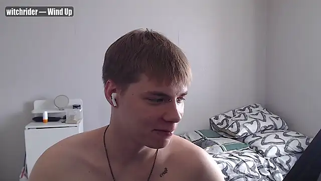 Snapshot of yourlildemon chatting on 06.27.26 yourlildemon online show from 06.27.26