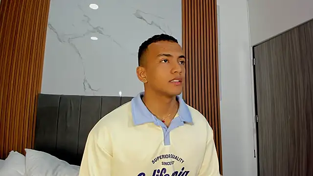 Rafa2004Cruz online show from 10.12.25