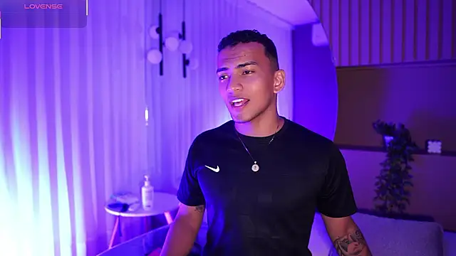 Rafa2004Cruz online show from 03.07.26